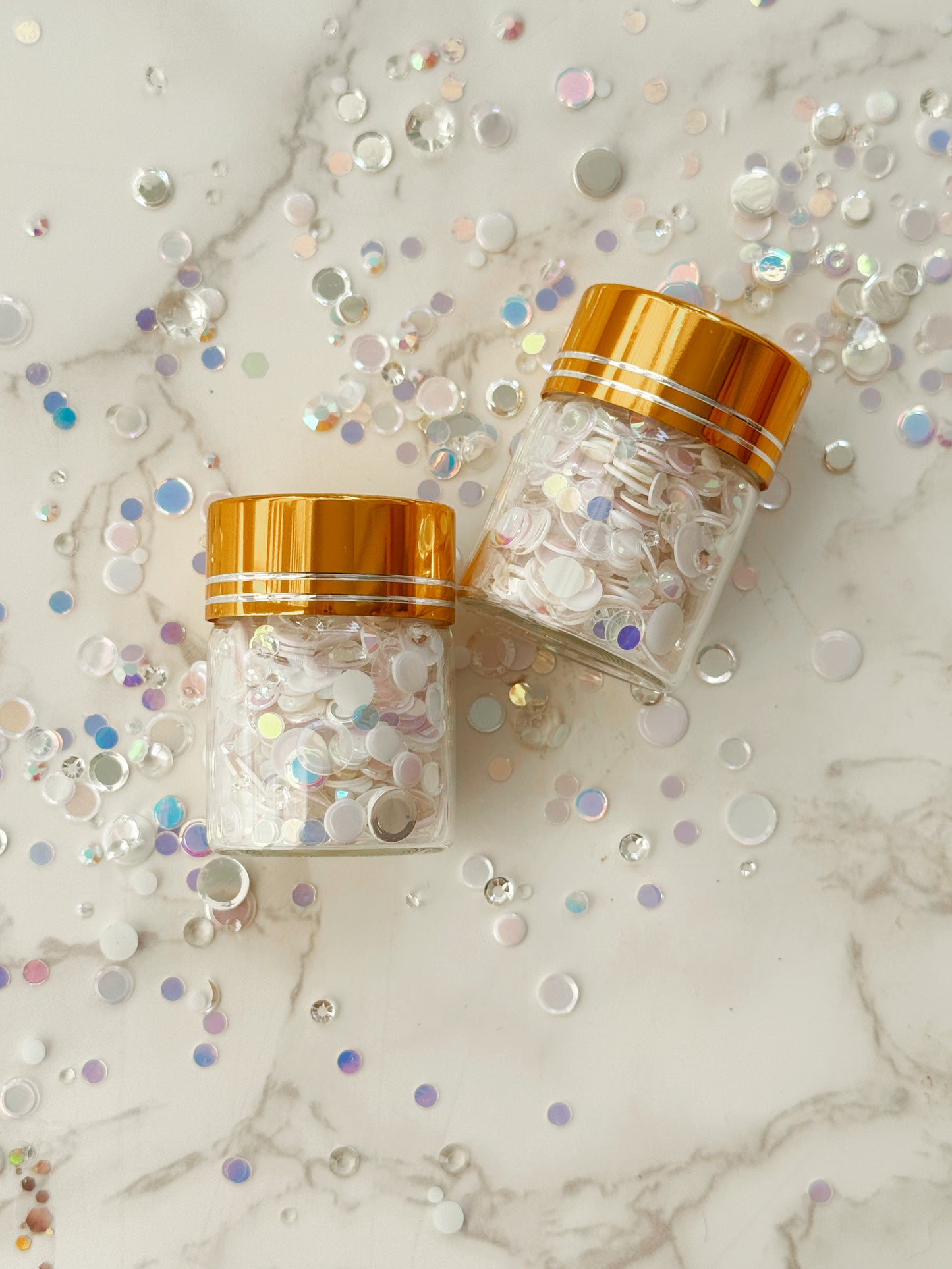 White Christmas Essentials Confetti